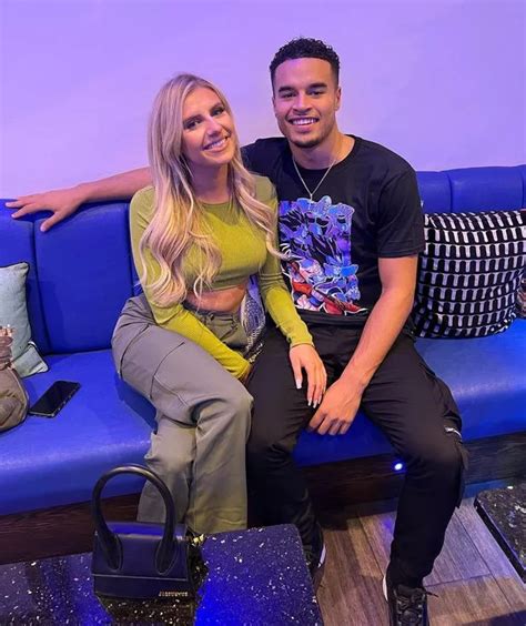 chloe love island age|chloe and toby split.